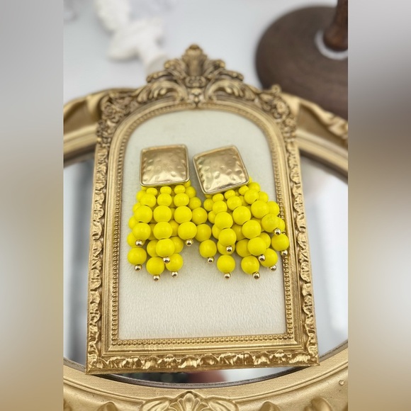 Zara Bold Yellow Beaded Statement Earrings with Gold Hammered Tops - Picture 6 of 9